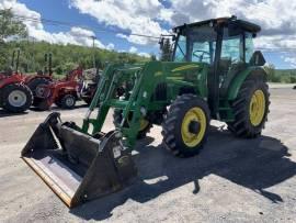 2004 John Deere 5520