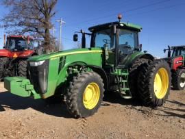 2012 John Deere 8260R