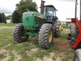 John Deere 4555