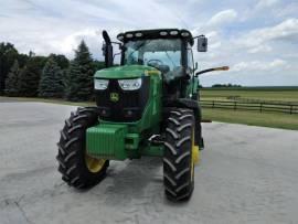 2015 John Deere 6215R