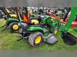 2015 John Deere 1025R