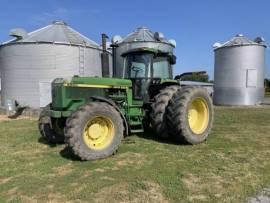 1989 John Deere 4555