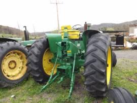 John Deere 4020D