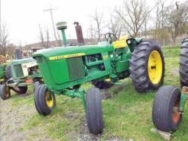 John Deere 4020D