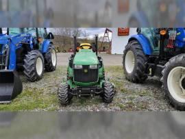 2015 John Deere 1025R