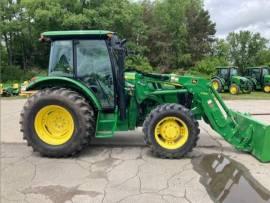 2016 John Deere 5100M