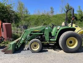 John Deere 4700