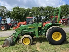 John Deere 750