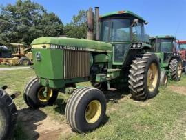 John Deere 4840