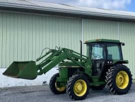 1989 John Deere 2355