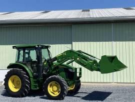 2017 John Deere 5100R