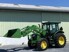 2017 John Deere 5100R