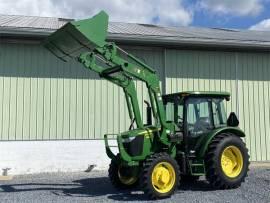 2017 John Deere 5065E