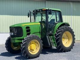 2011 John Deere 7130