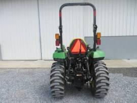 2019 John Deere 2032R