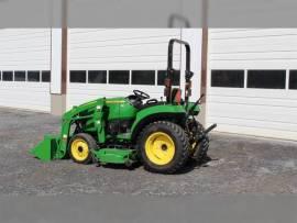 2017 John Deere 2032R