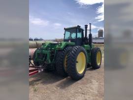 John Deere 8870