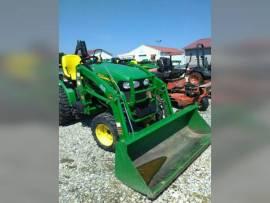 2011 John Deere 2320