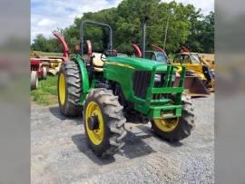 John Deere 5325