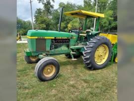 John Deere 2840