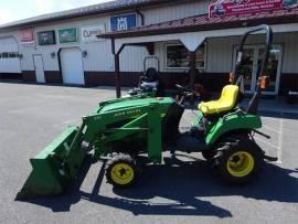 John Deere 2210