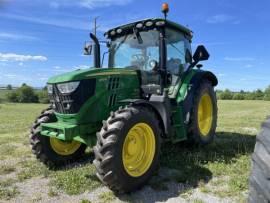 2017 John Deere 6110R