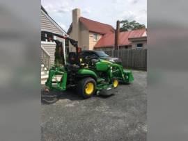 2018 John Deere 1025R