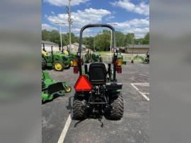 2022 John Deere 1025R