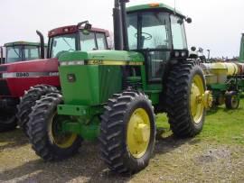 1990 John Deere 4455