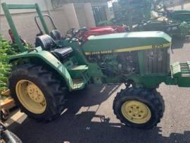 1990 John Deere 870