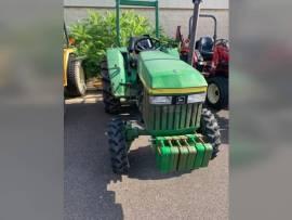 1990 John Deere 870