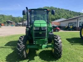 2022 John Deere 6135E