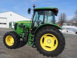 2021 John Deere 6105E