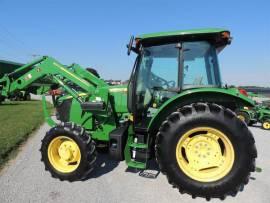 2015 John Deere 5085E