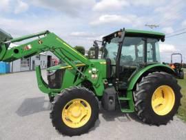 2017 John Deere 5085E