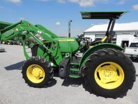 2015 John Deere 5085E