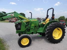 2017 John Deere 5055E