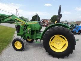 2017 John Deere 5055E