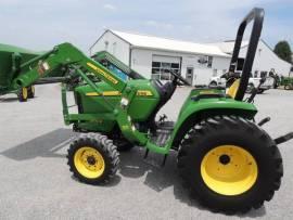 2013 John Deere 3032E