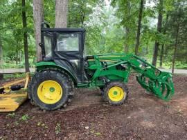 2020 John Deere 4044M