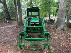 2020 John Deere 4044M