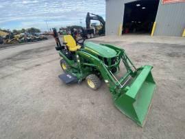 2017 John Deere 1025R