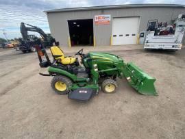 2017 John Deere 1025R