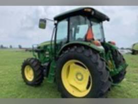 2021 John Deere 6135E