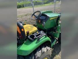 2018 John Deere 3033R