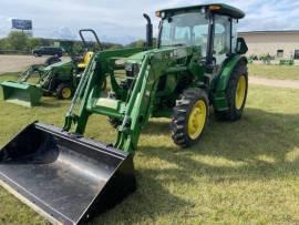 2015 John Deere 5065E