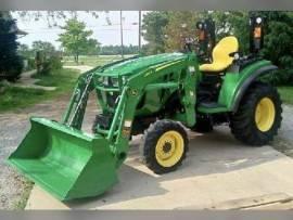 2018 John Deere 2032R