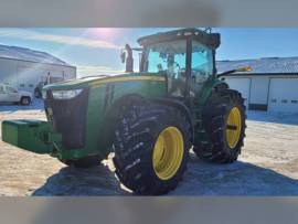 2017 John Deere 8320R