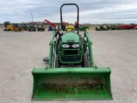 2015 John Deere 2032R