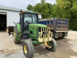 1995 John Deere 7400